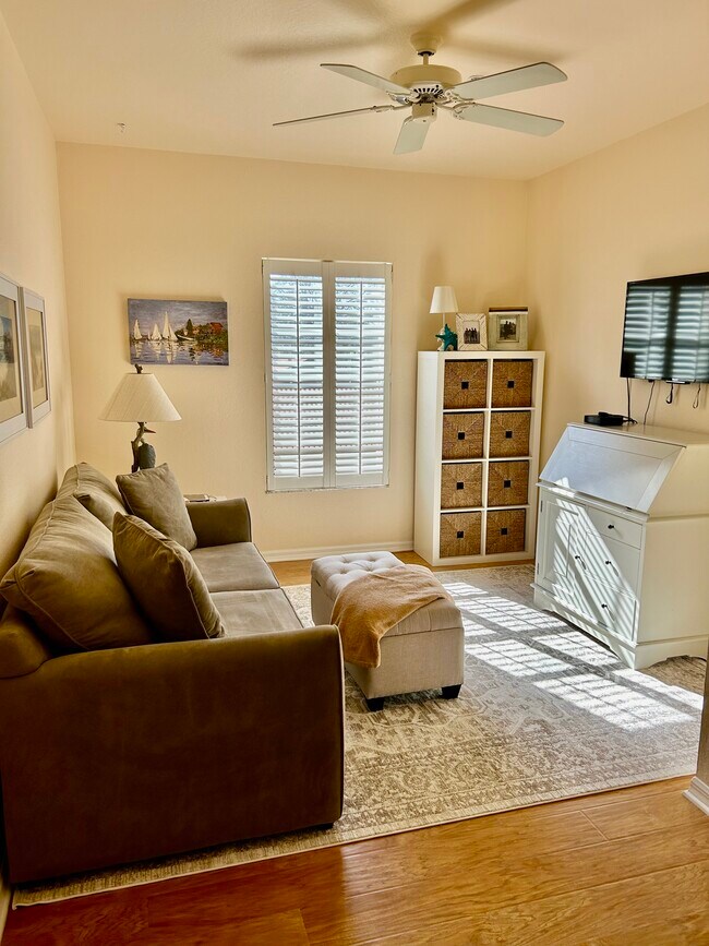 Photo - 9855 Costa Mesa Ln Unidad 412