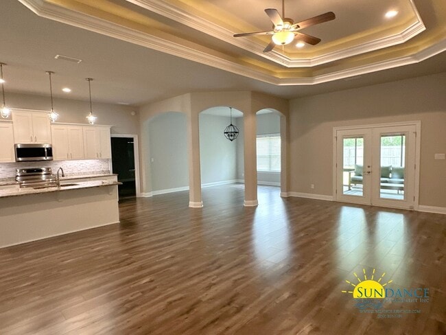 Photo - 5 Bedroom like new BEAUTIFUL Navarre home, call today!