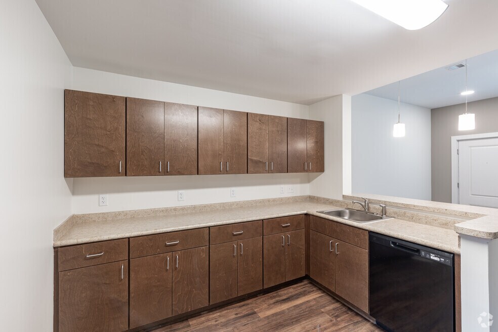 2BR, 2BA
