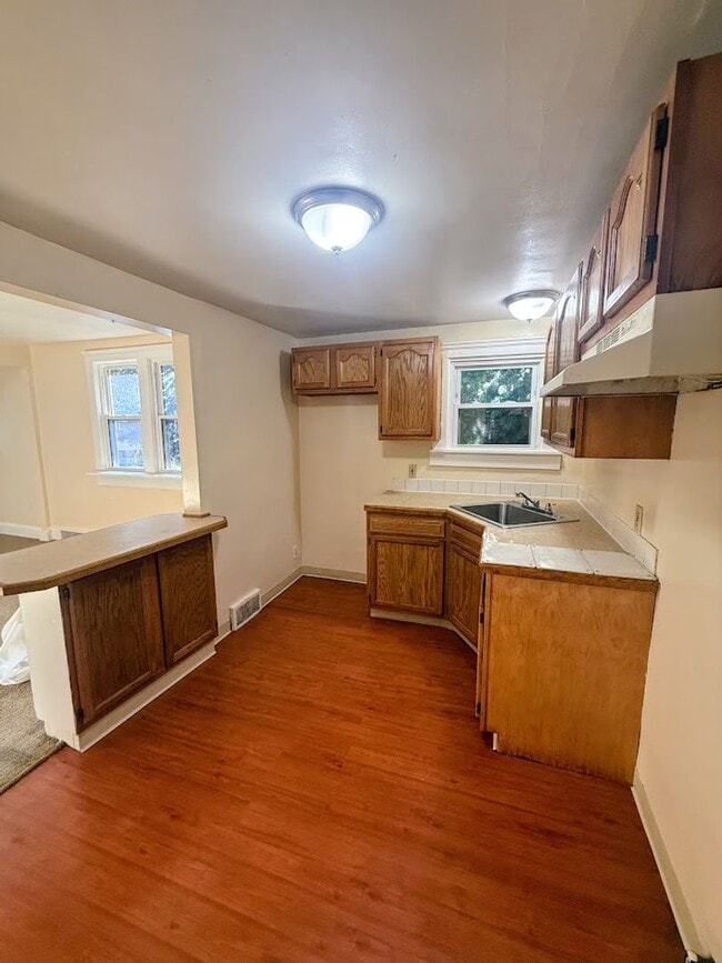 Photo - 175 E Emerling Ave