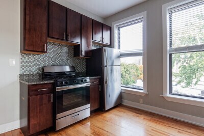 Photo - 625 W Oakdale Ave Unit 1