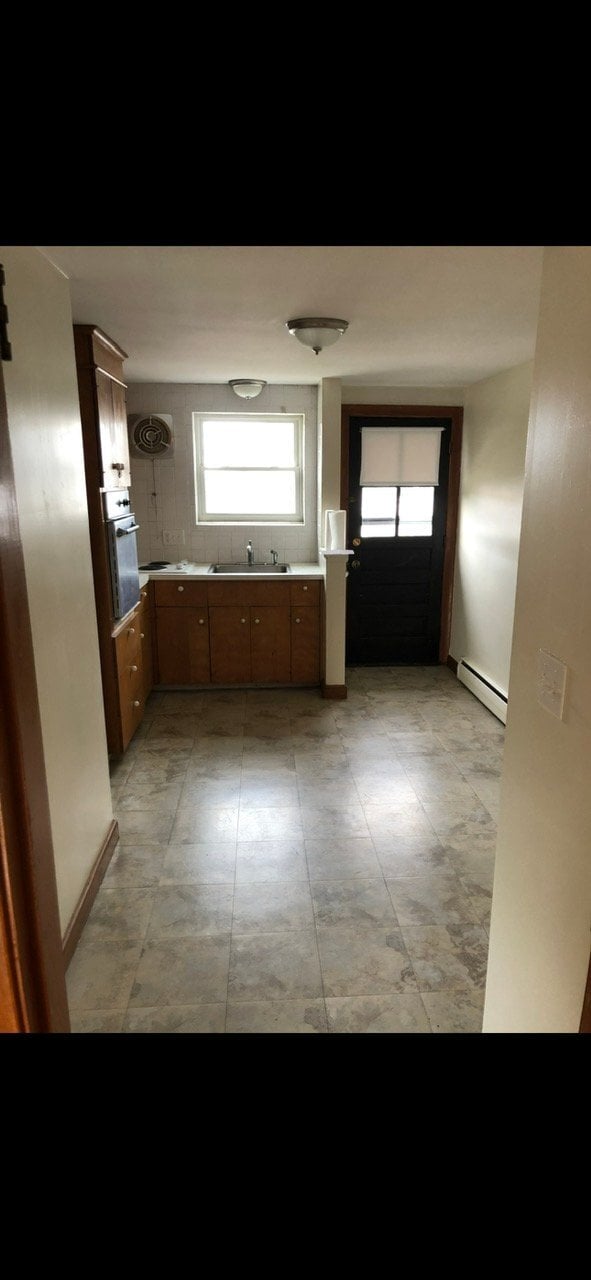 Photo - 1122 Main St Unidad D