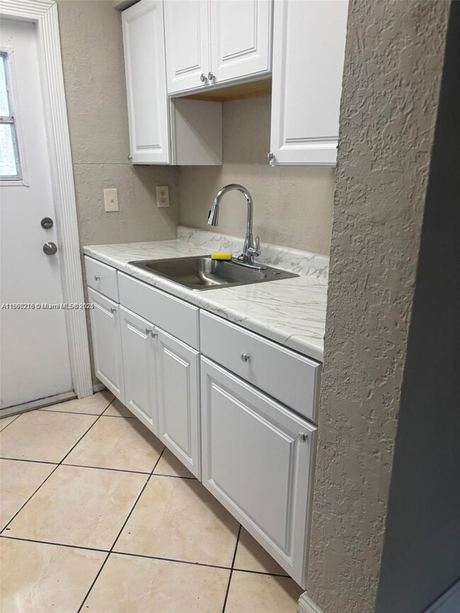 Photo - 2750 Pierce St Unit 3