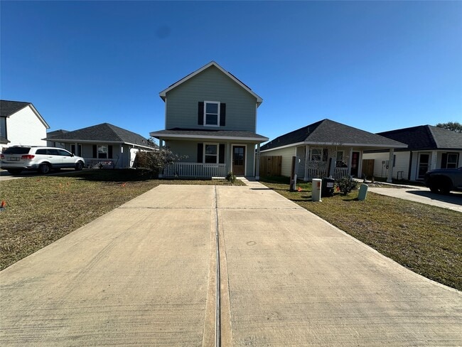 Photo - 16635 Colleen Pl