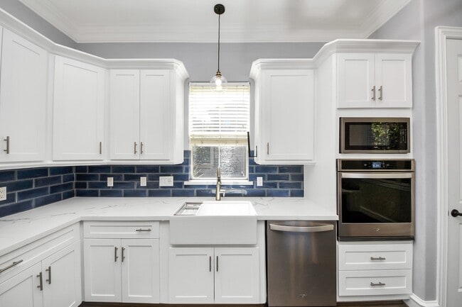 Photo - 5317 Feagan St