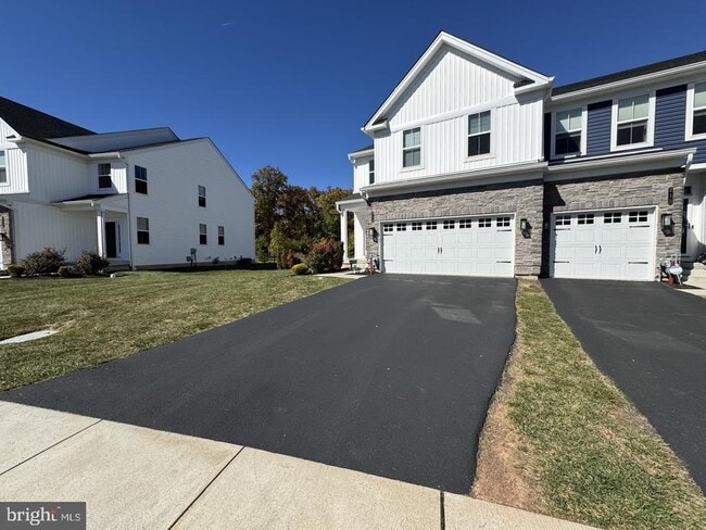 Photo - 213 Wynstone Ct