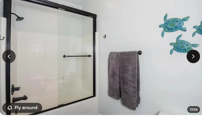 Photo - 893 Hampshire Ave