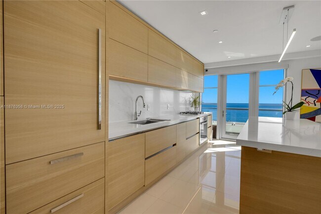 Photo - 3739 Collins Ave Unit N-501