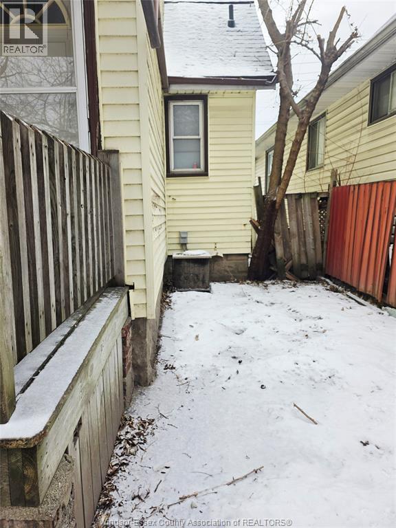 Photo - 1686 Mercer St