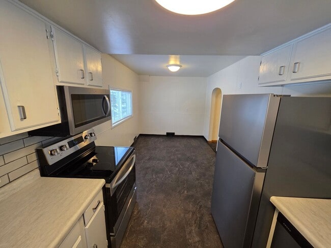 Photo - 940 W Weiland Ave