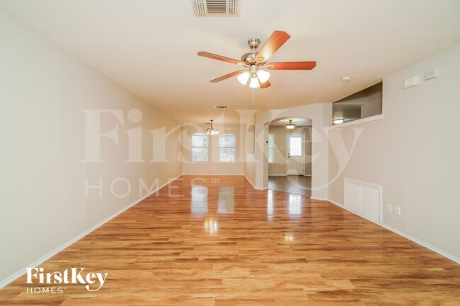 Photo - 10115 Red Iron Creek