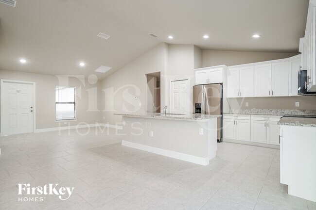 5134 Centennial Blvd