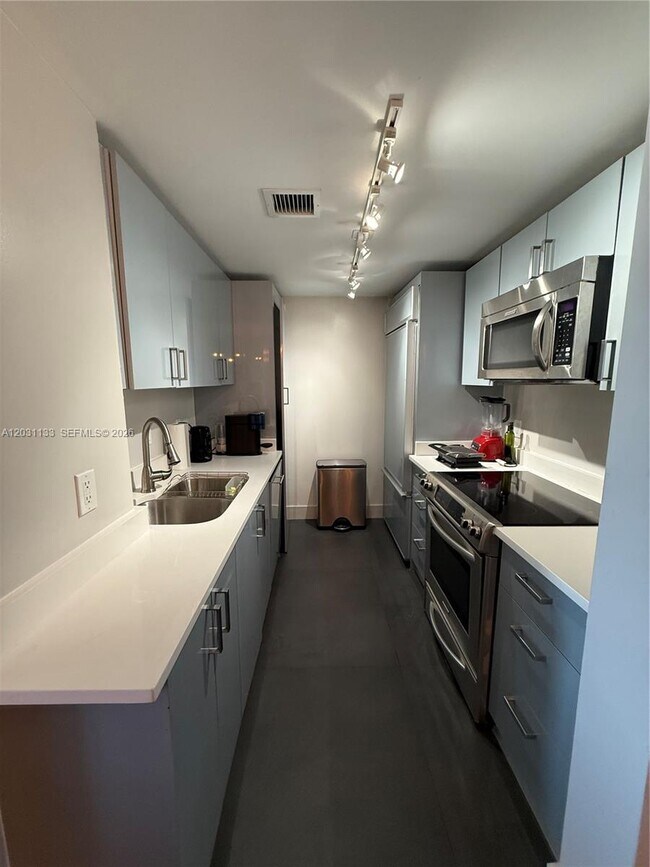Photo - 10275 Collins Ave Unit 921