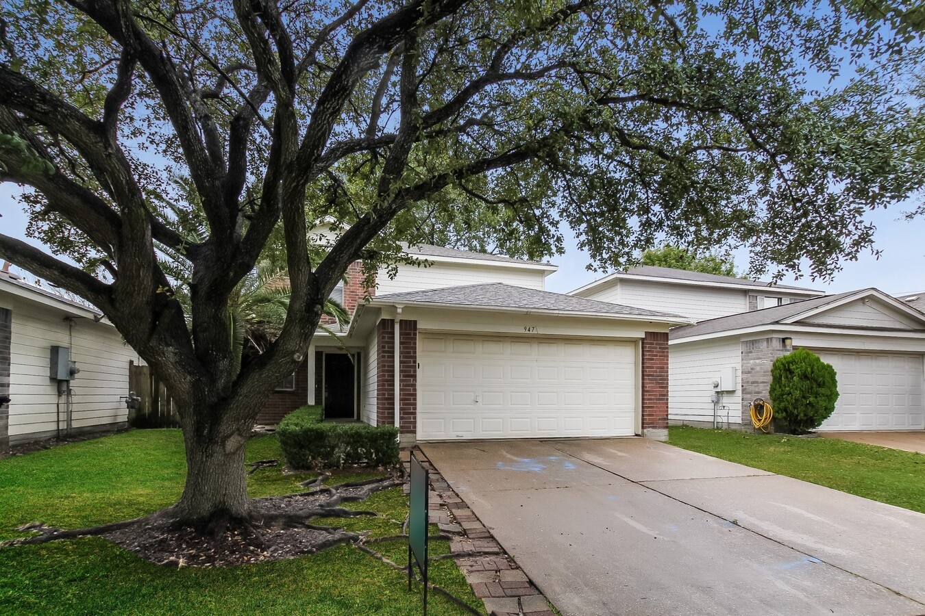 Photo - 947 Leadenhall Cir