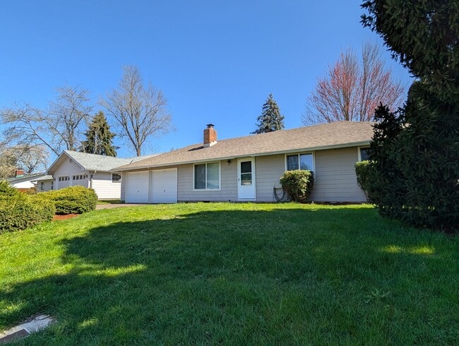 Photo - Great 3-Bed/1-Bath Home In Santa Clara Area!