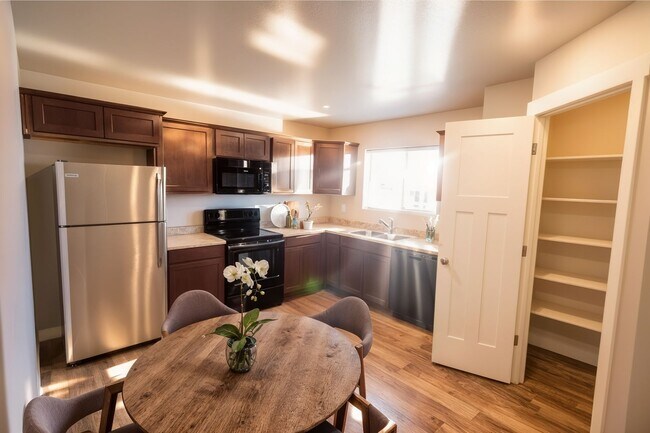 Photo - 21155 Gosling Rd Unidad 6C