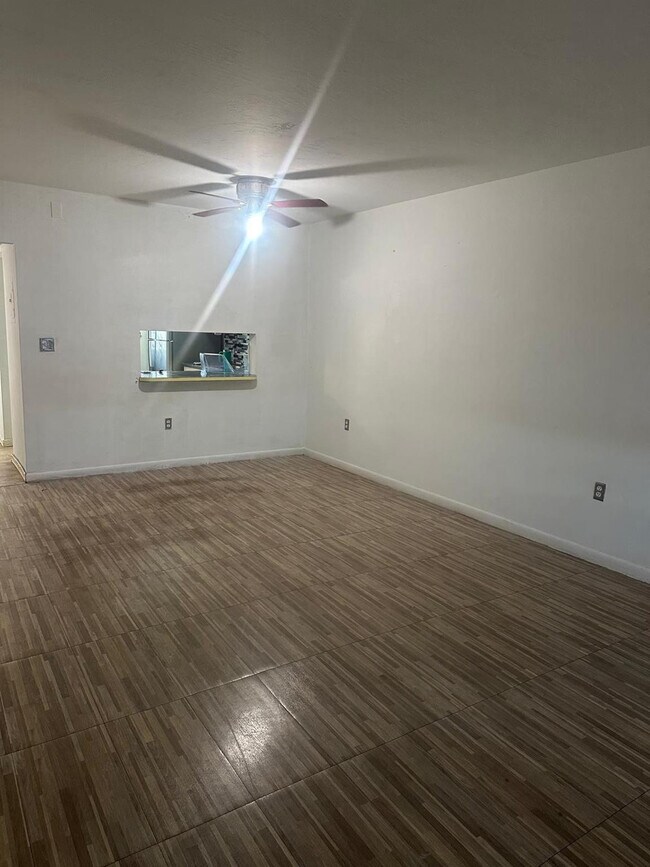 Photo - 251 NE 187th St Unit 803