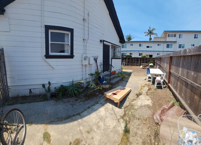 Photo - 556-556 Foothill Blvd Unidad Foothill 554