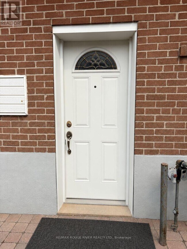 Photo - 121 Lupin Dr