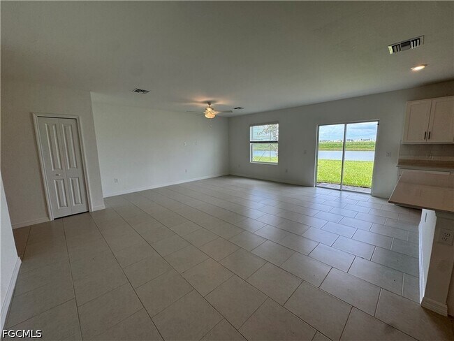 Photo - 16042 Palos Verdes St