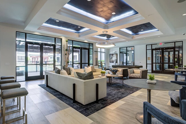 Photo - Caroline Uptown West