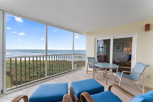 Photo - 529 NE Plantation Rd Unidad 408 Rental