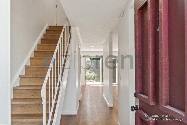 Photo - 1091 Reed Ave