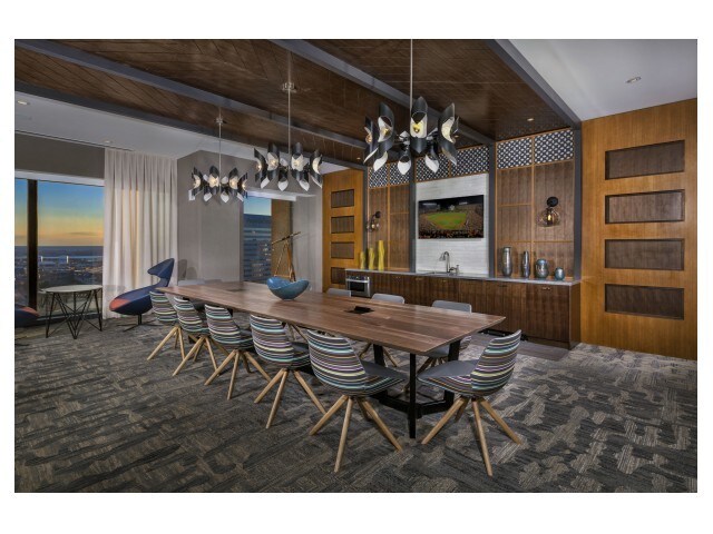21st floor resident lounge