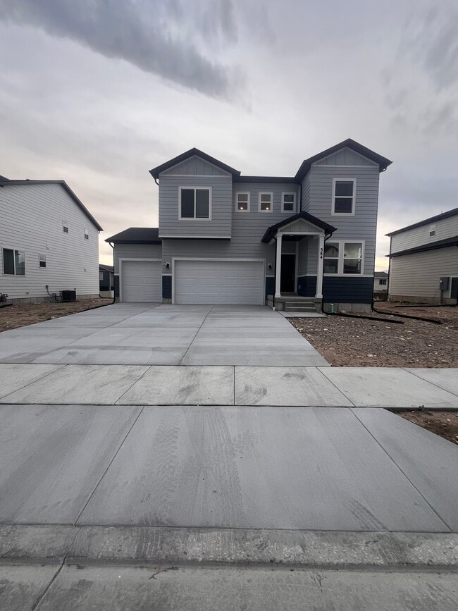 Building Photo - 384 W 630 N