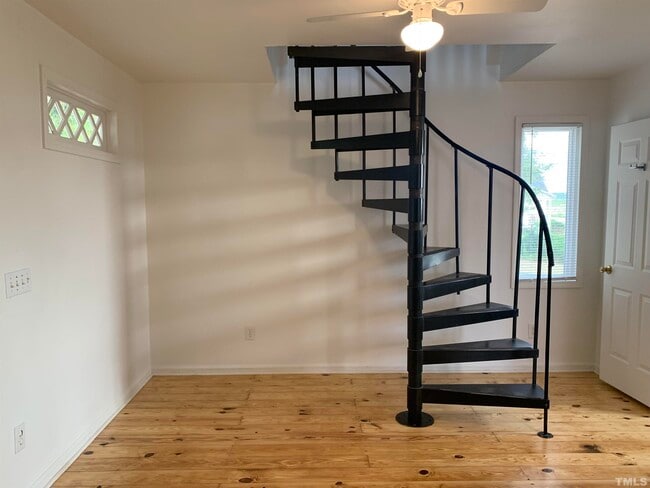 Photo - 3577 Old Stage Rd N