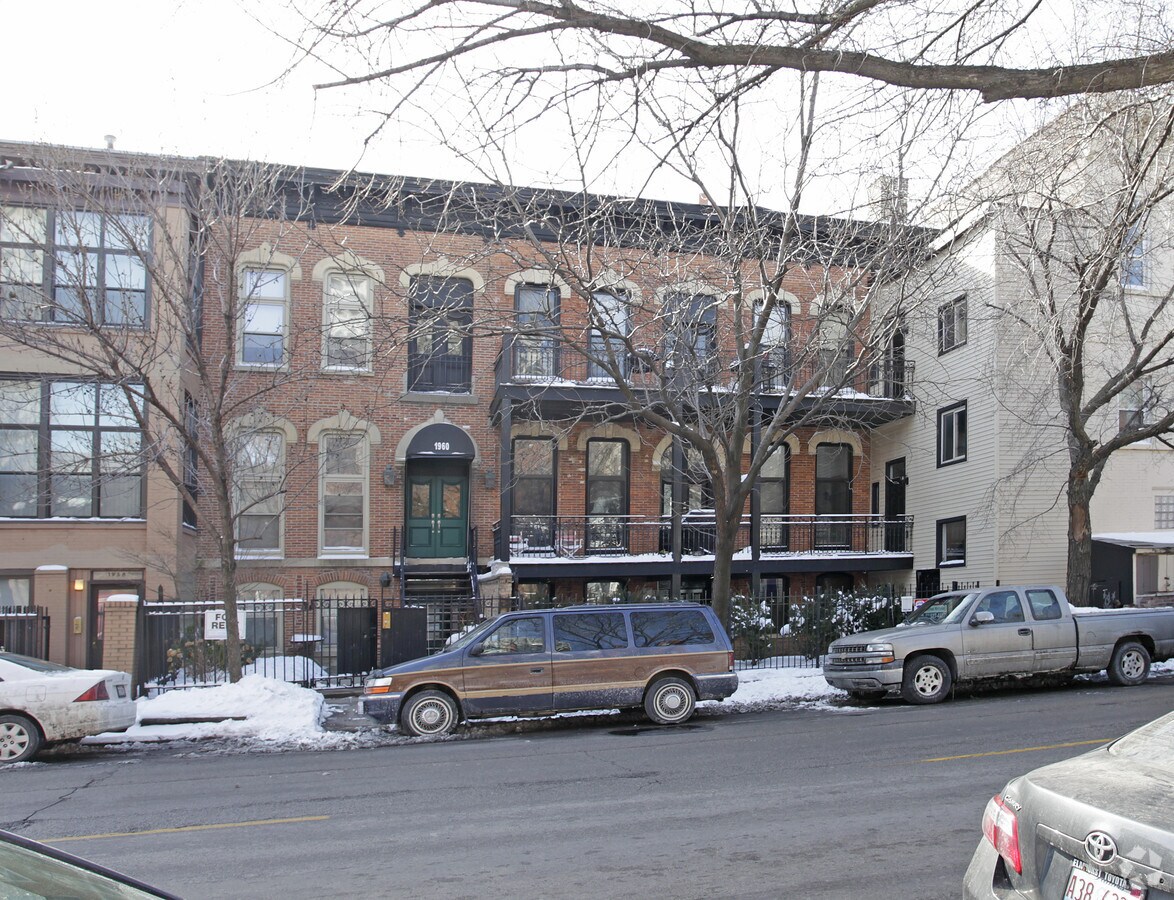 Photo - 1960 N Lincoln Park W