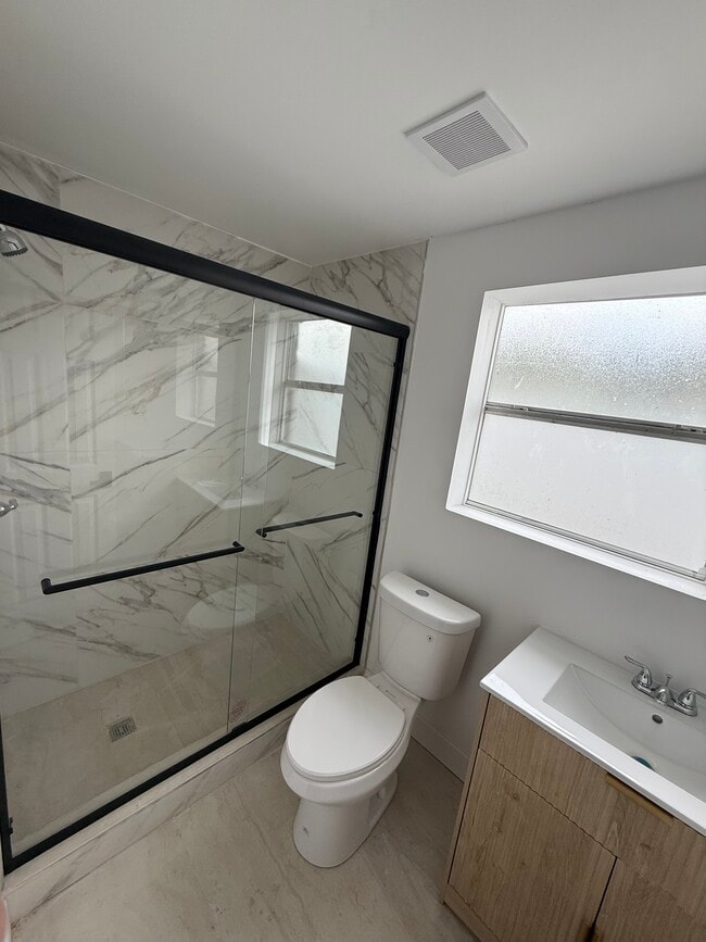1617 Crystal Ct W Unit 1