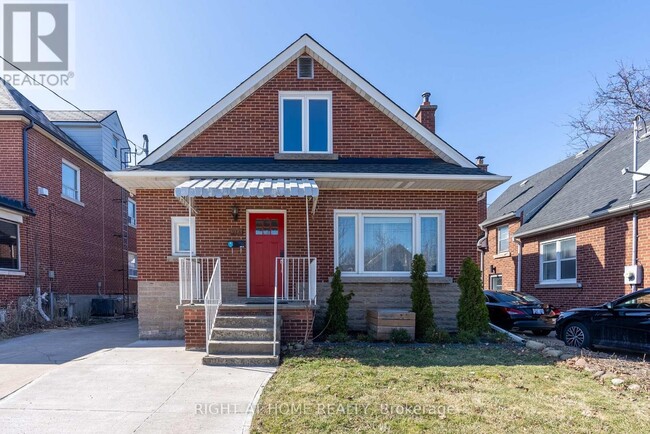 Photo - 214 Kenilworth Ave S