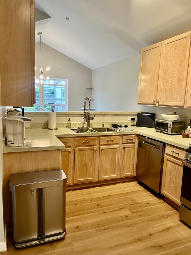 Photo - 90 Rosehall Dr