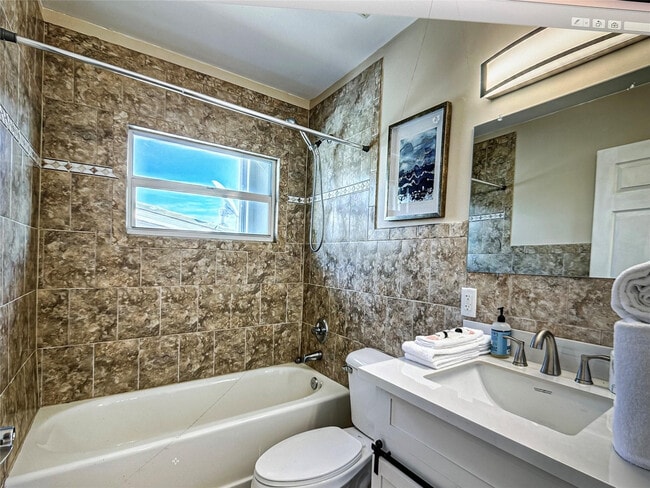 Photo - 141 Rutland Blvd