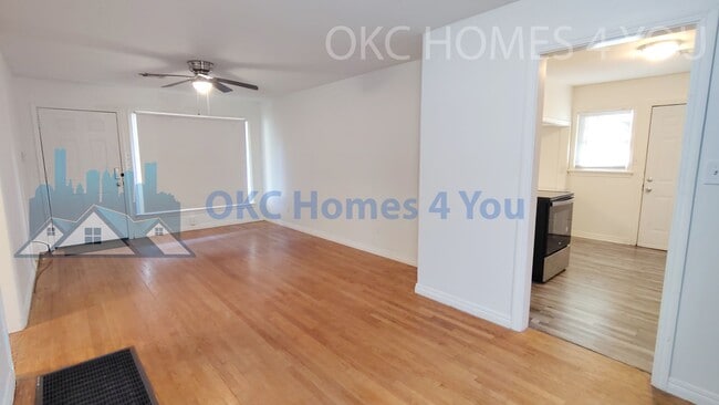 Photo - Charming 2 Bedroom near I-44 & May Ave.