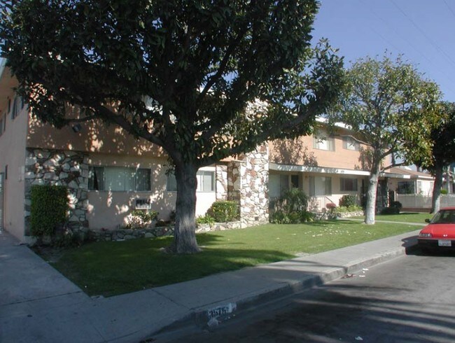 Photo - Beechwood Apartments