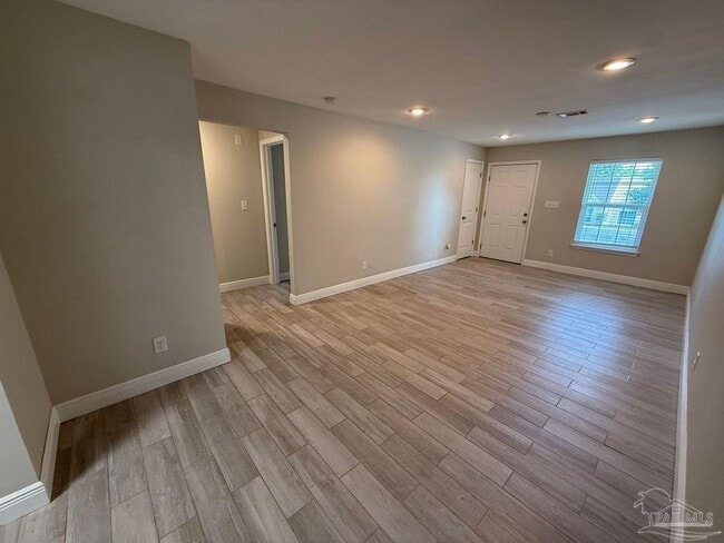 Photo - 3238 Redwood Ln