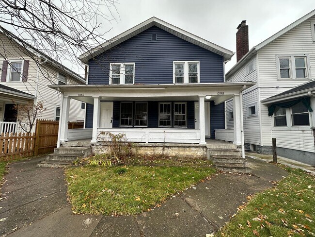 Inviting 3-Bed/1-Bath Duplex: Columbus Charm - Inviting 3-Bed/1-Bath Duplex: Columbus Charm Casa