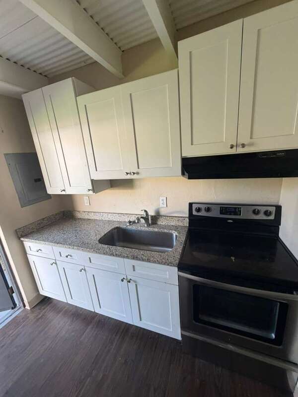 3001 C.R. Smith St Unidad 23