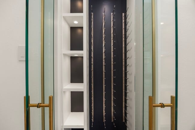 Photo - 8222 Lockridge Terrace Ln