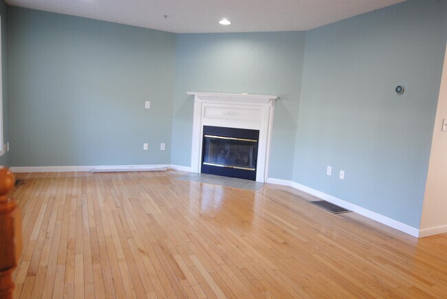 Photo - 65 Georgetown Dr