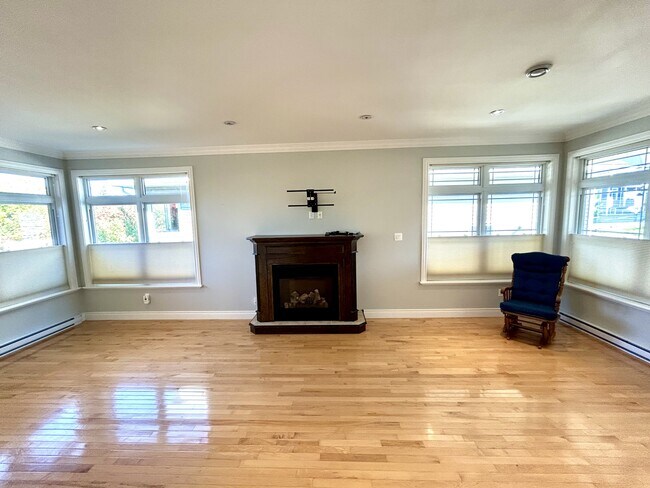 Photo - 7 Atlantica Drive