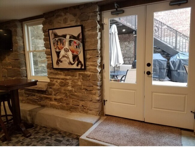 Photo - The Williams Courtyard Apartment