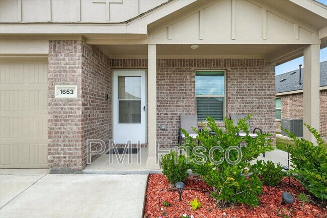 Photo - 1653 Bluffview Dr