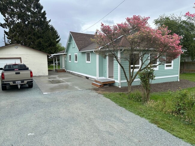 Building Photo - Mount Vernon 4 Bedroom Rental