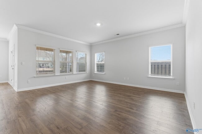 Photo - 6576 Jacaranda Dr NW