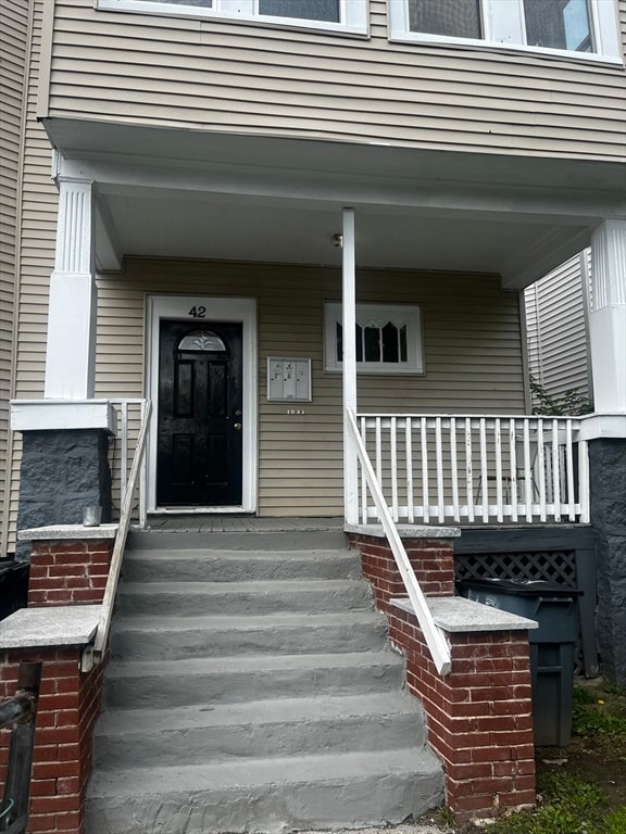 Building Photo - 42 Floyd St Unit 3 Rental