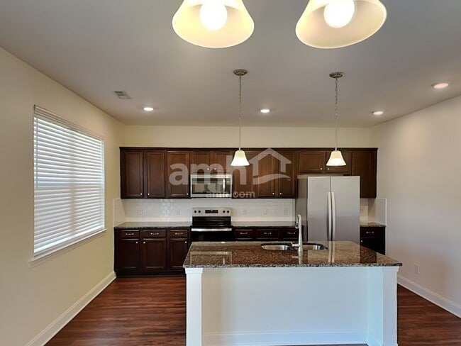 Photo - 4005 Birchfield Pl