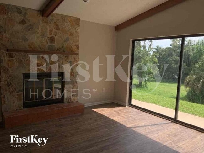 Photo - 1451 Oak Pl